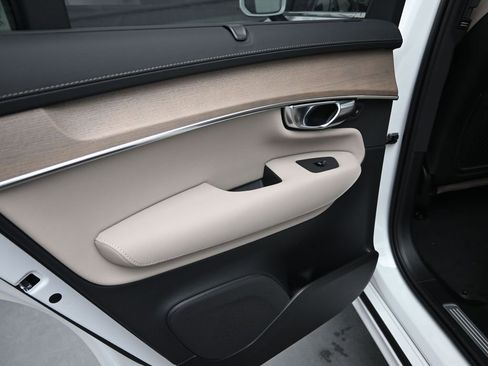 New 2026 Volvo XC90 B6 Ultra w/ Protection Package AWD/4WD image 27
