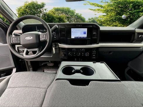 New 2026 Ford F250 XL image 5
