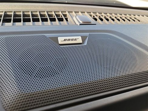 Used 2025 Chevrolet Colorado Z71 w/ Midnight Edition image 15