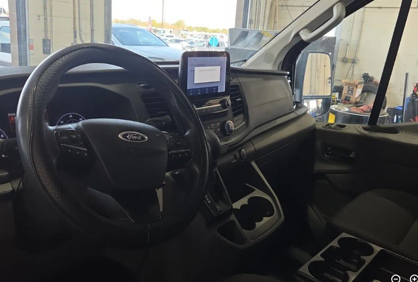 Used 2021 Ford Transit 350 XLT RWD image 10