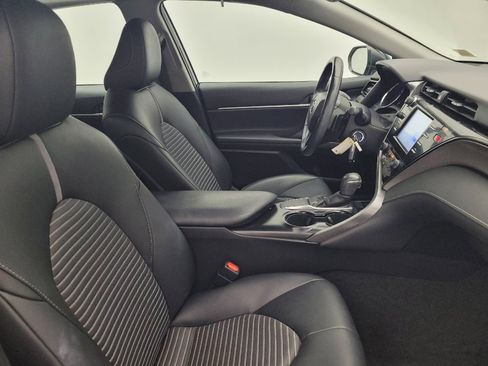 Used 2019 Toyota Camry SE image 21