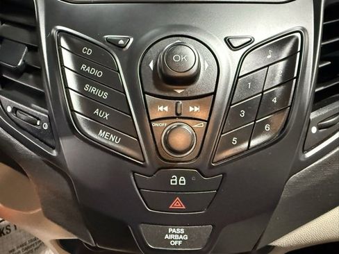 Used 2013 Ford Fiesta S image 16