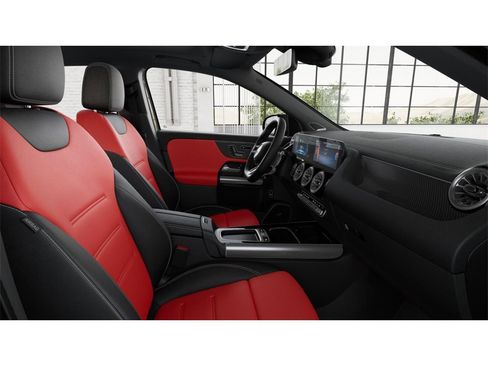 New 2024 Mercedes-Benz GLA 35 AMG 4MATIC image 4