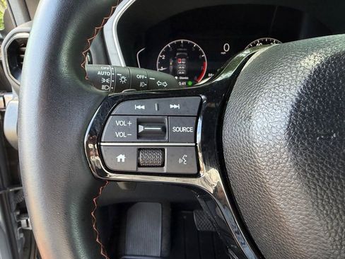 Used 2024 Honda Pilot Sport image 22