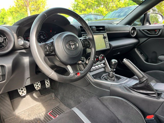 Used 2023 Toyota GR86 Premium RWD image 9