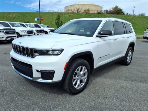 Used 2022 Jeep Grand Cherokee L Limited w/ Trailer Tow Group (B) image 8