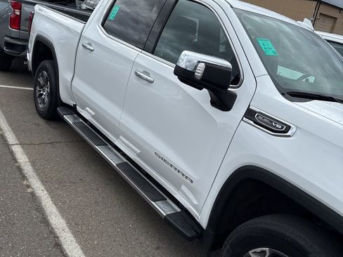 Used 2024 GMC Sierra 1500 SLT image 4