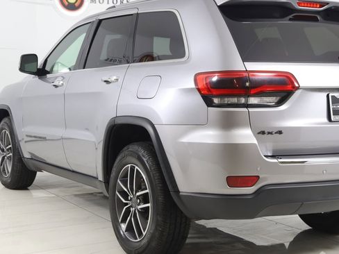 Used 2019 Jeep Grand Cherokee Limited image 24