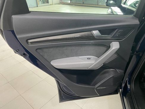 Used 2018 Audi SQ5 Premium Plus w/ Navigation Package image 19