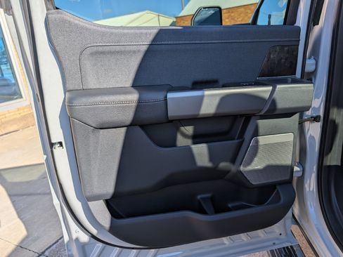 New 2026 Ford F250 Lariat w/ Black Appearance Package image 11