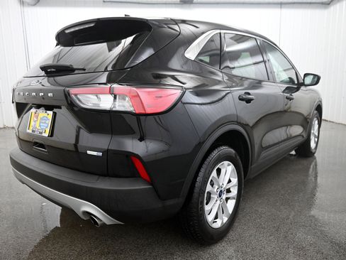 Used 2020 Ford Escape SE image 33