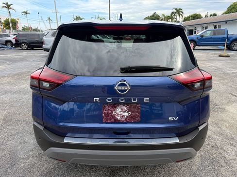 Used 2023 Nissan Rogue SV FWD image 7