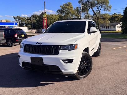 Used 2018 Jeep Grand Cherokee Altitude