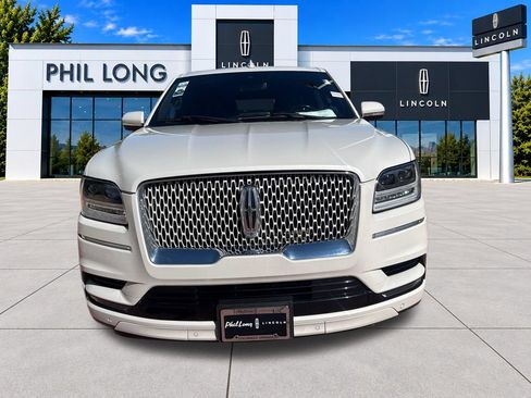 Used 2021 Lincoln Navigator L Reserve AWD/4WD image 2