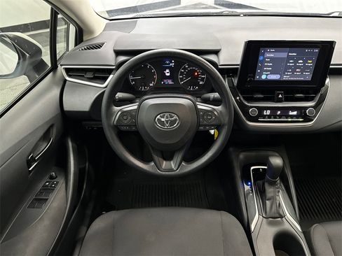 Used 2023 Toyota Corolla LE image 21