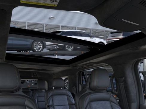 New 2026 Lincoln Navigator Black Label AWD/4WD image 22