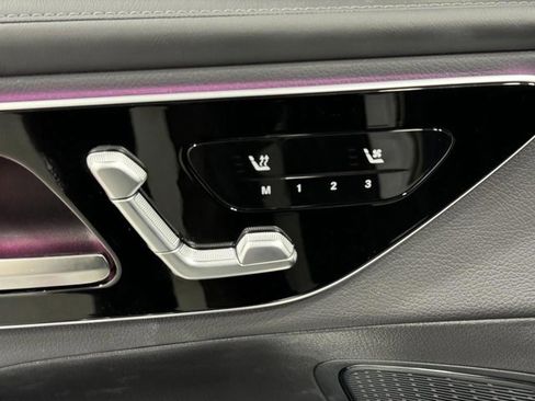 Certified 2025 Mercedes-Benz GLC 300 300 image 23