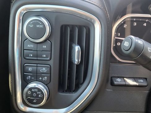 Used 2022 GMC Sierra 2500 AT4 w/ AT4 Premium Plus Package AWD/4WD image 33