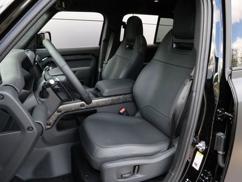 New 2026 Land Rover Defender 110 OCTA AWD/4WD image 20