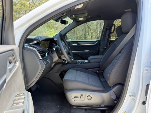 New 2026 GMC Acadia Elevation image 18