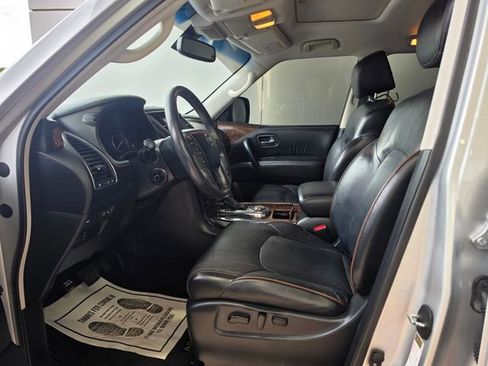 Used 2017 Nissan Armada Platinum w/ Interior Lighting Package RWD image 3