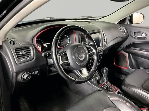 Used 2020 Jeep Compass Trailhawk AWD/4WD image 16