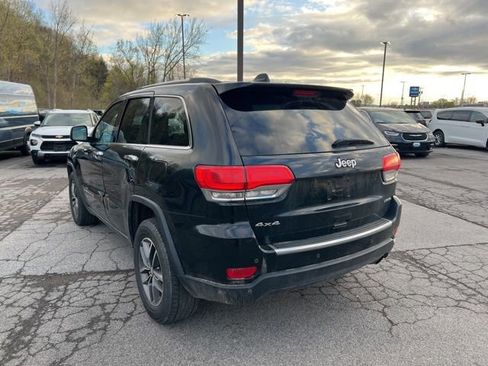 Used 2017 Jeep Grand Cherokee Limited AWD/4WD image 4