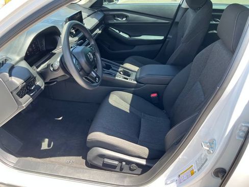 Used 2025 Honda Accord SE image 3