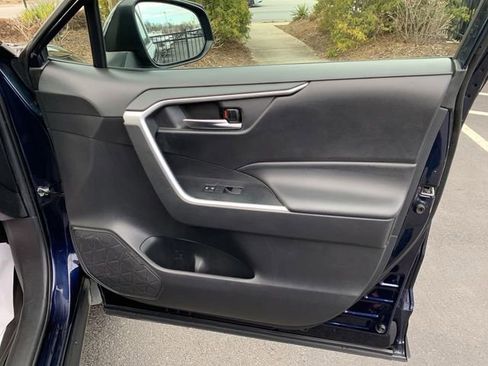 Certified 2021 Toyota RAV4 XLE image 13
