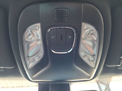 Used 2024 Jeep Compass Latitude AWD/4WD image 35