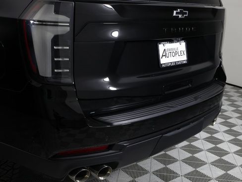 Used 2026 Chevrolet Tahoe Z71 w/ Comfort Package image 59