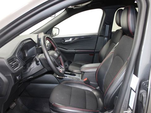 Used 2025 Ford Escape ST-Line AWD/4WD image 16