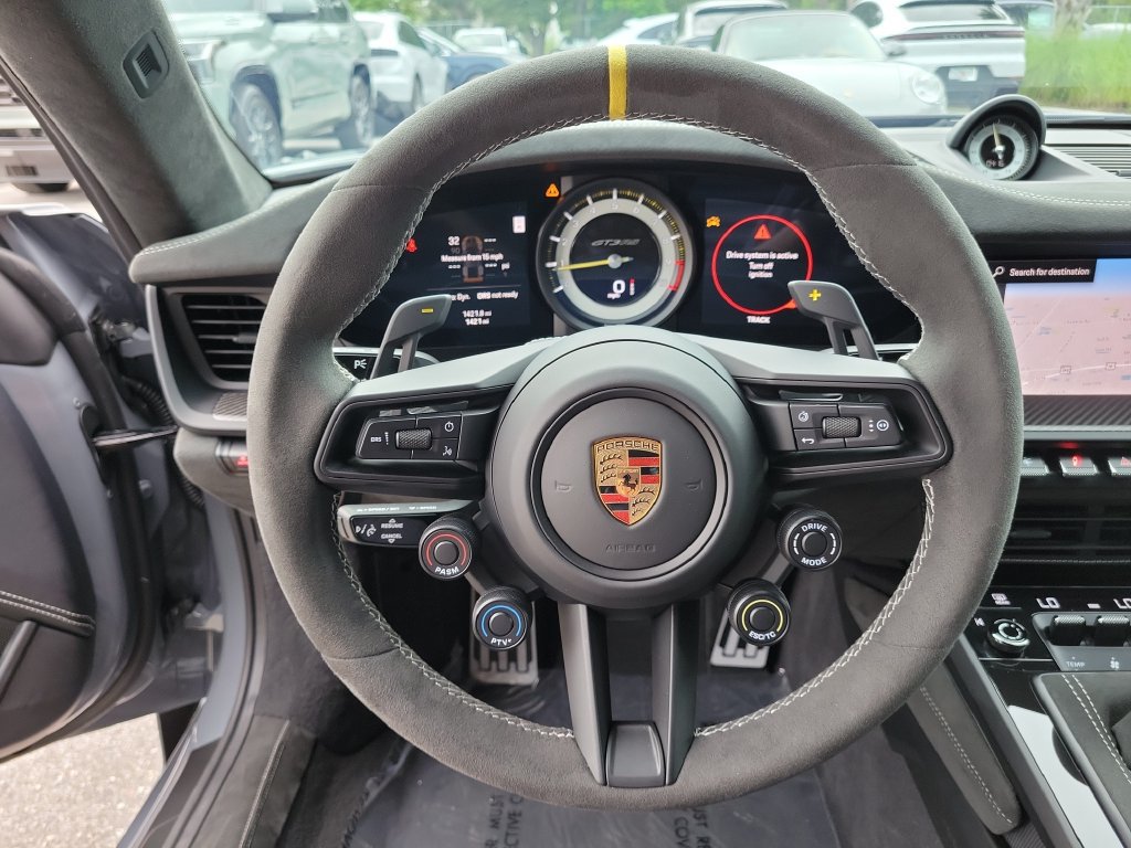 Certified 2025 Porsche 911 GT3 RS RWD image 36