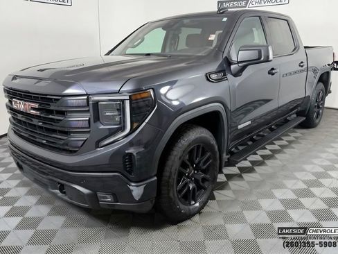 Used 2024 GMC Sierra 1500 Elevation w/ X31 Off-Road Package AWD/4WD image 1
