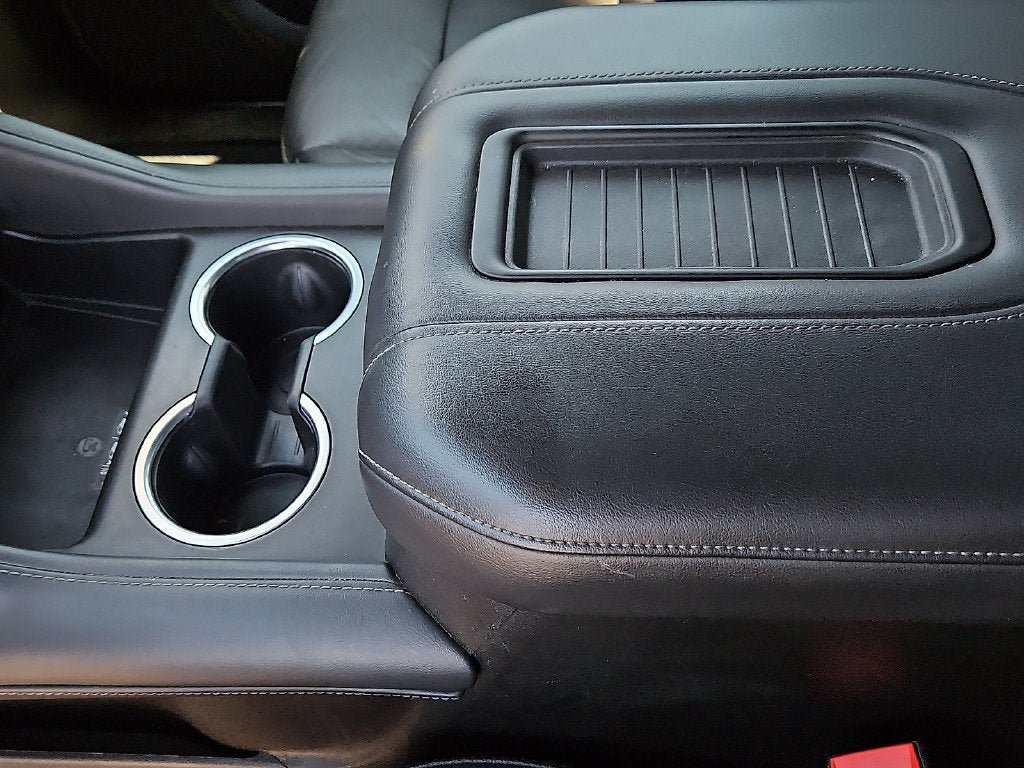 Used 2021 Chevrolet Suburban LT RWD image 24
