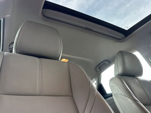 Used 2017 Toyota Avalon Limited w/ All Weather Liner Package image 16