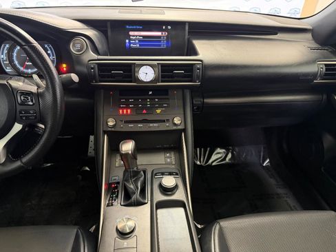 Used 2019 Lexus IS 300 F Sport w/ F Sport Package image 38