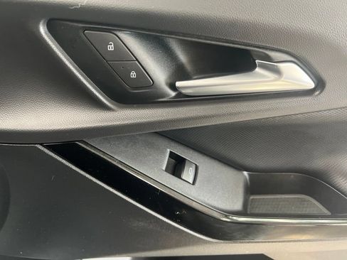 Used 2026 Chevrolet Equinox LT FWD image 14