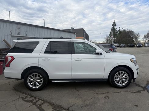 Used 2020 Ford Expedition XLT w/ Equipment Group 202A image 6