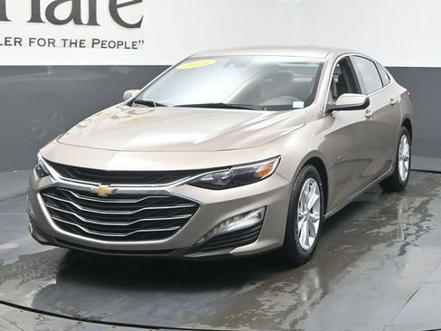 Used 2025 Chevrolet Malibu LT FWD image 7