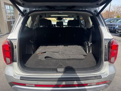 Used 2023 Hyundai Palisade SEL image 28