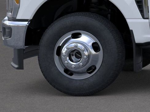 New 2026 Ford F350 XLT image 19