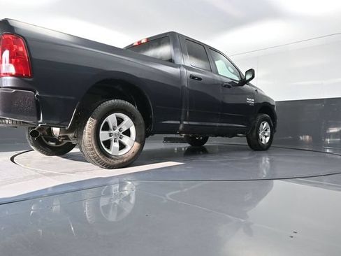 Used 2019 RAM 1500 Express AWD/4WD image 37