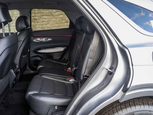 New 2026 Genesis GV70 2.5T image 9