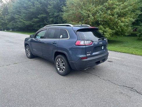 Used 2019 Jeep Cherokee Latitude Plus w/ Trailer Tow Group AWD/4WD image 5