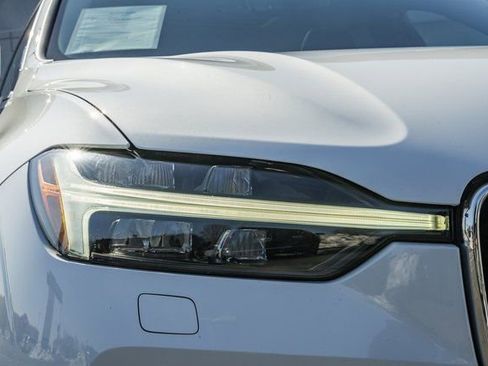 Used 2023 Volvo XC60 B5 Plus w/ Protection Package Premier image 13
