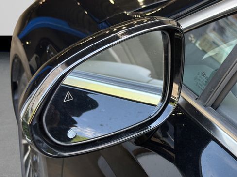 Used 2025 Hyundai Sonata Limited FWD image 37