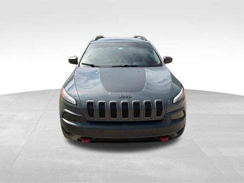 Used 2015 Jeep Cherokee Trailhawk w/ Cold Weather Group image 9