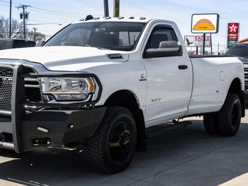 Used 2020 RAM 3500 Tradesman AWD/4WD image 10