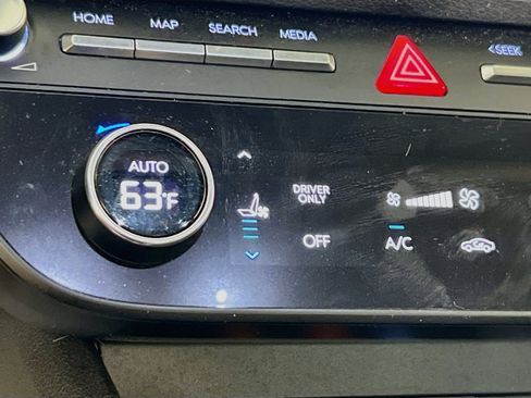 Used 2024 Hyundai Sonata Limited FWD image 21